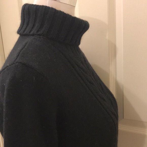 Black sweater - Picture 7 of 8